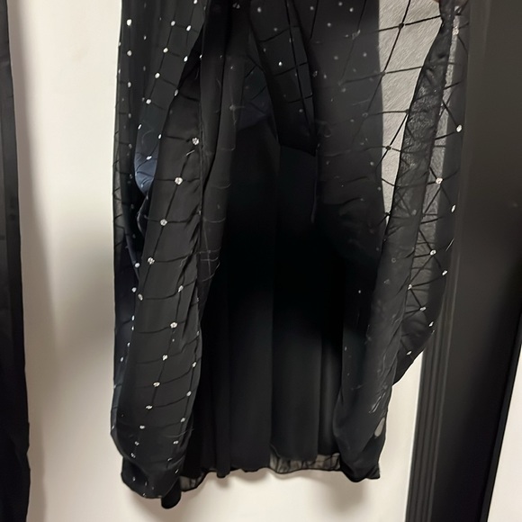 Ladies black and sparkle cocktail dress - Picture 4 of 6